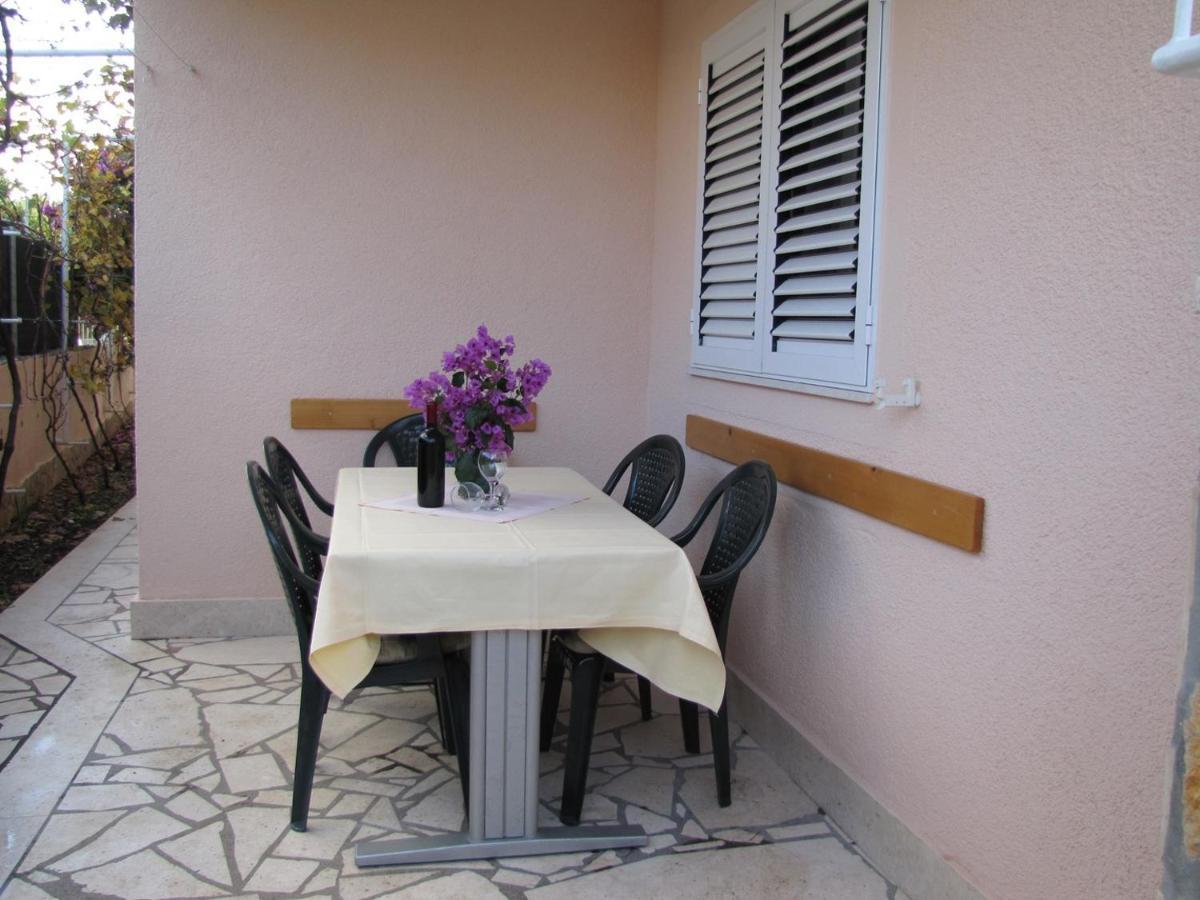 Apartments Skarpa 1601 Rogoznica  Kültér fotó