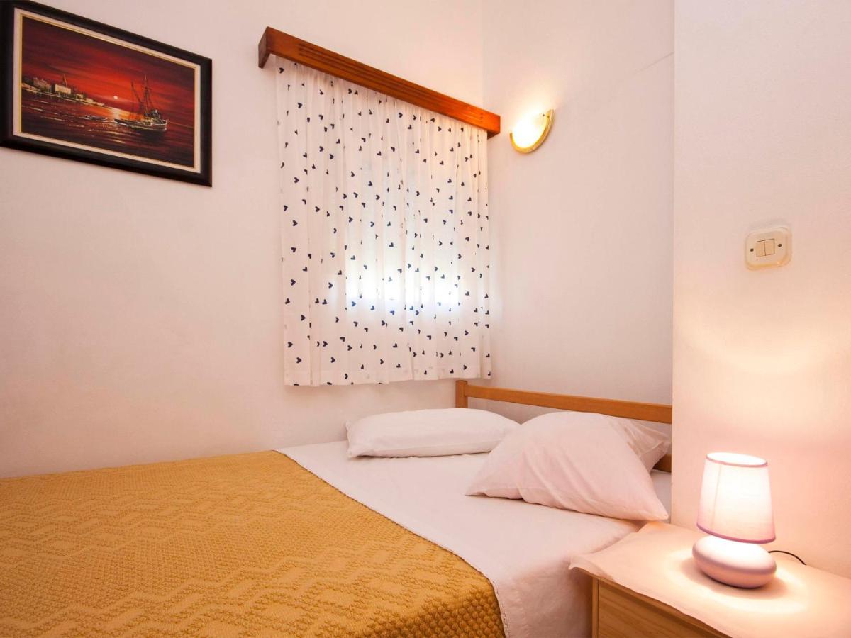 Apartments Skarpa 1601 Rogoznica  Kültér fotó
